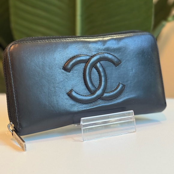 Chanel ‘Chanel Coco Mark Long Wallet’